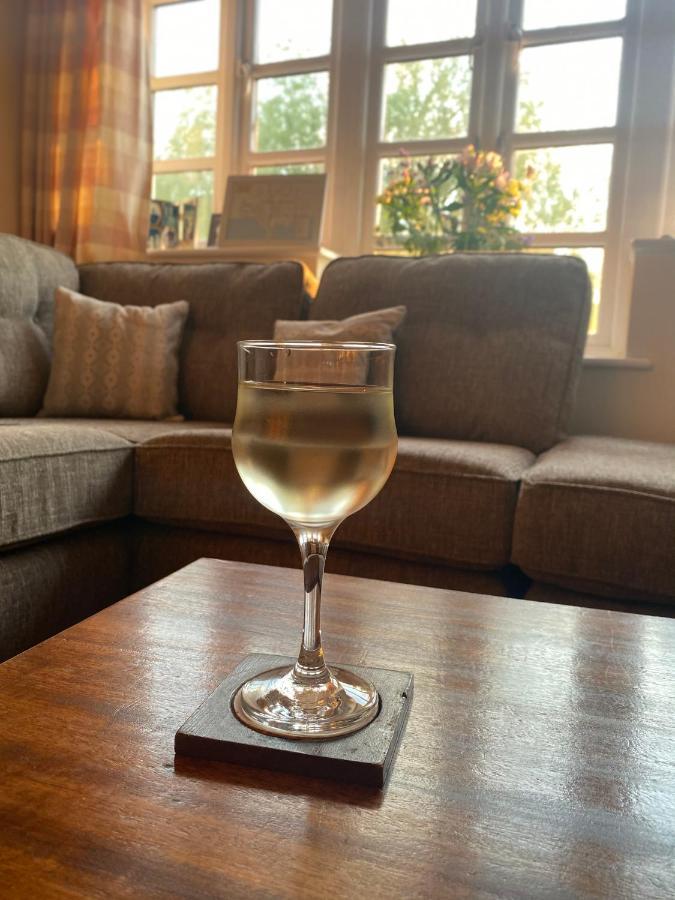 Relaxing Townhouse In The Heart Of Bridport Villa ภายนอก รูปภาพ