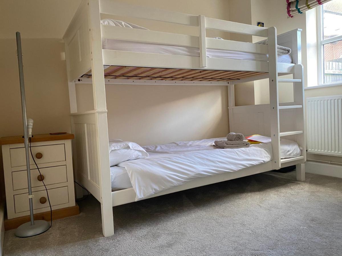 Relaxing Townhouse In The Heart Of Bridport Villa ภายนอก รูปภาพ